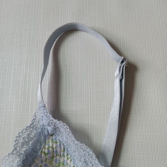 H&M Blue and Green Lace Trim Floral Print Cropped Ribbed Camisole Women's Large - Picture 10 of 12